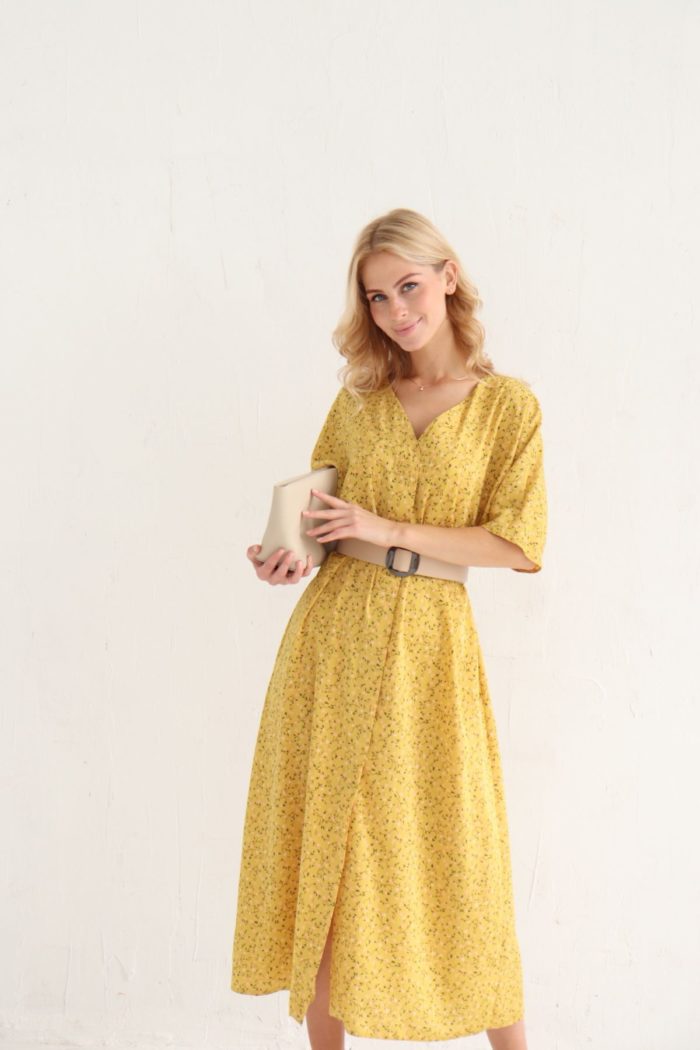 7156 Платье-кафтан жёлтое в цветочек